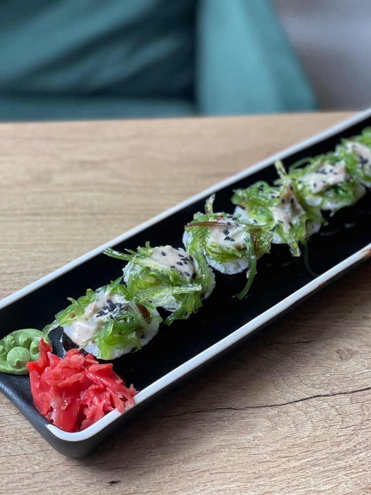Chuka Roll