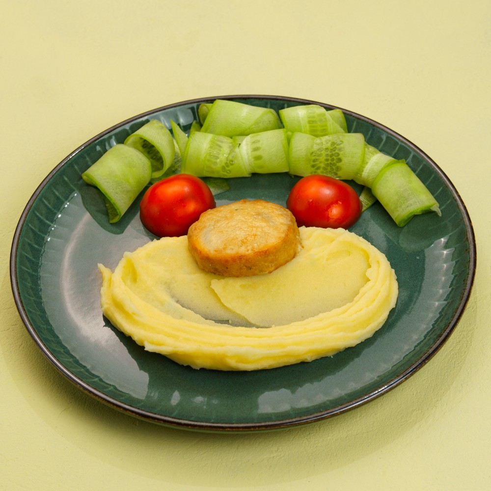 Kids cutlet with mashed potatoes