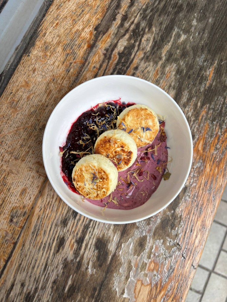 Сирники ягідні з йогуртом 190 г