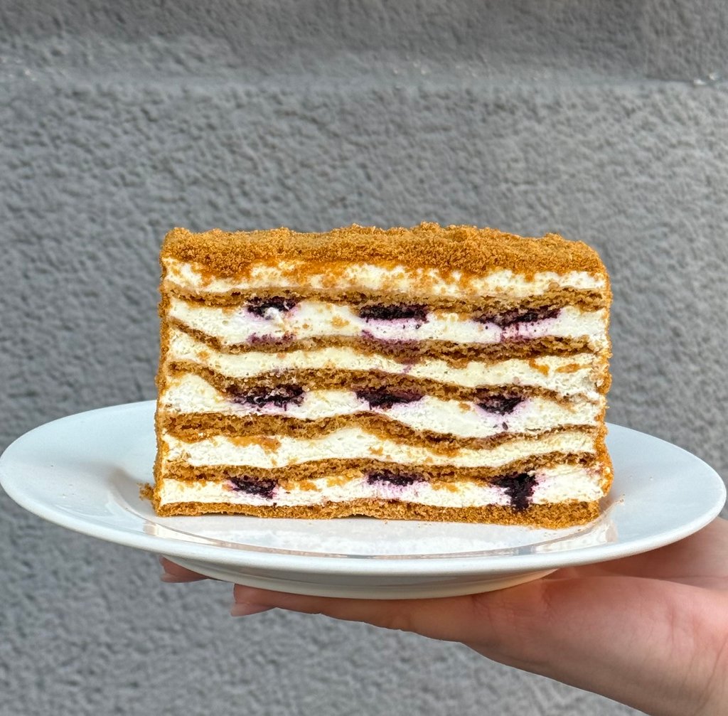 Медовик чорничний 170 г