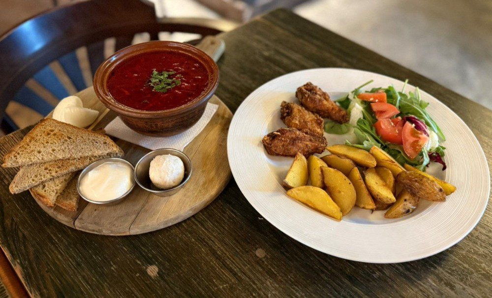 БЛ (Борщ/картопля\крильця)