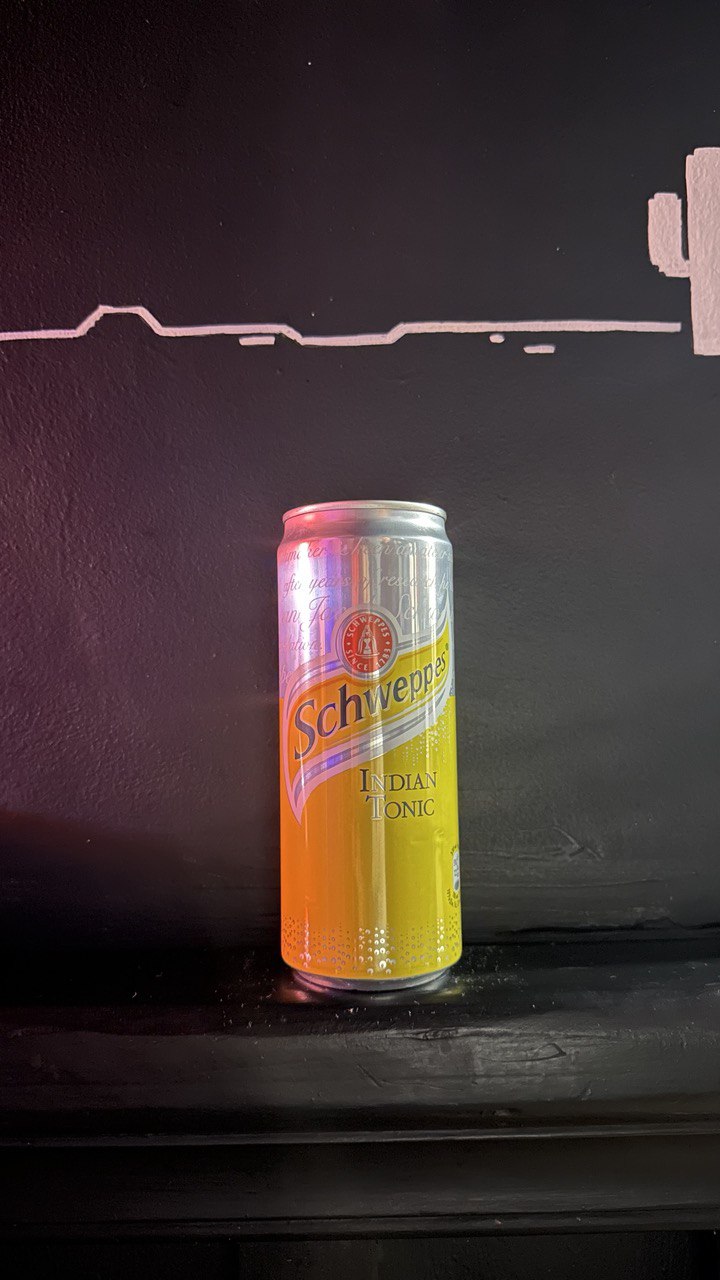 Schweppes   Indian   Tonic     ж/б 330 мл