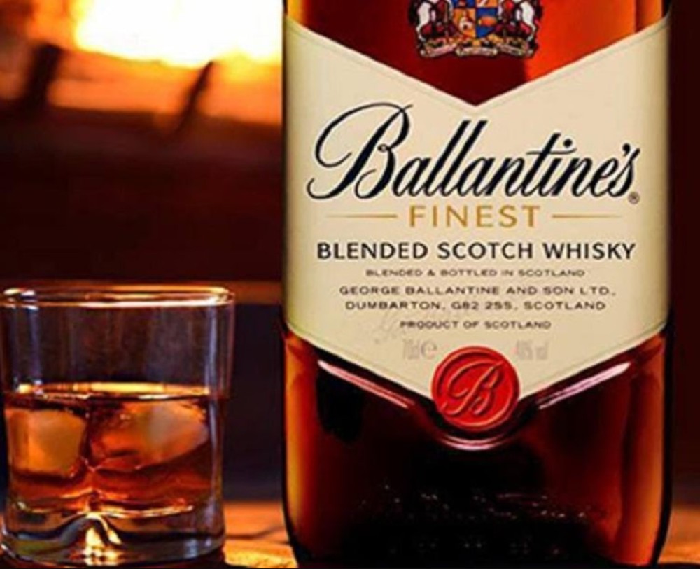 Віскі Ballantine`s Finest