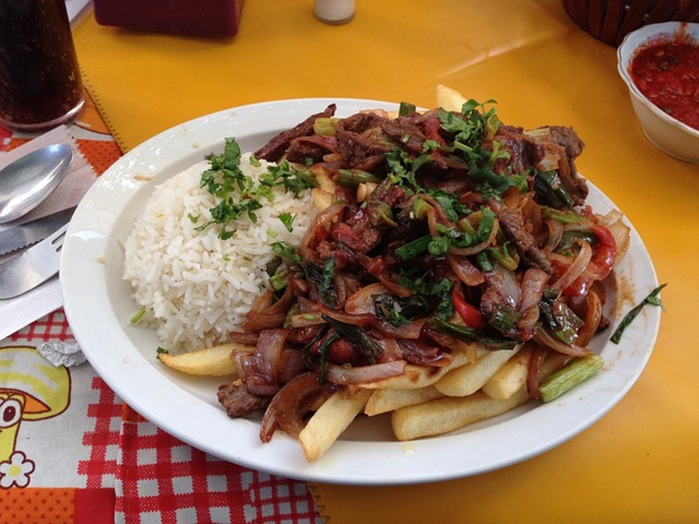 Lomo saltado 