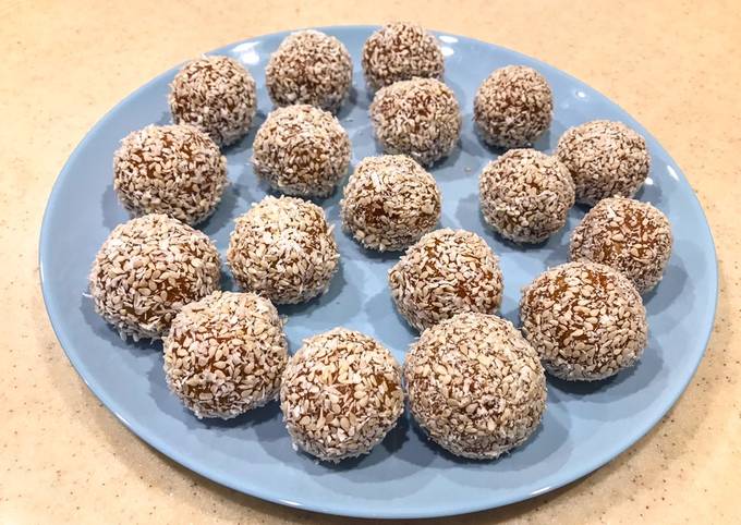 Кульки з кураги / Dried apricots balls, 1 pcs/50gr