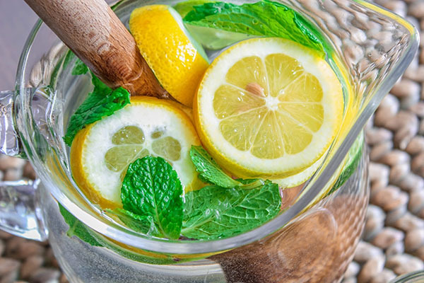 Вода з лимоном та мятою / Water with lemon & mint 0,28l