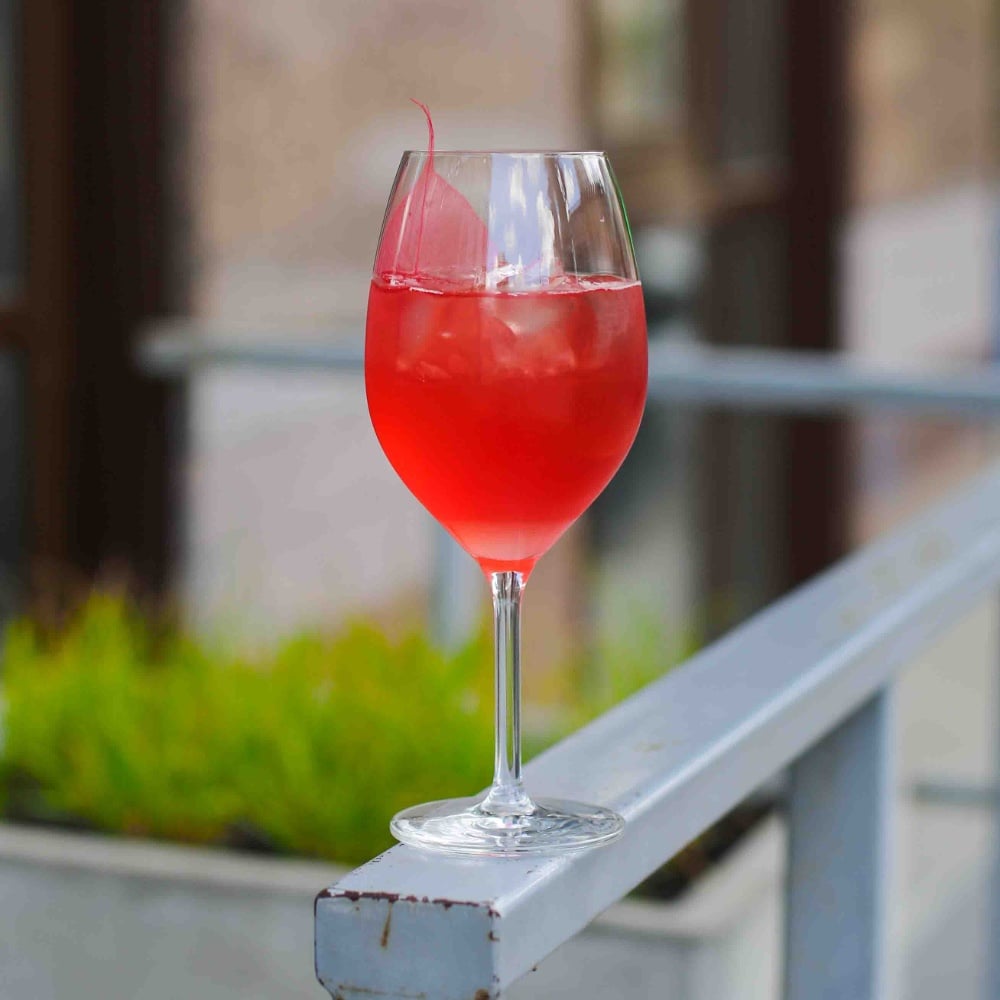 Коктейль Coco Cherry Spritz