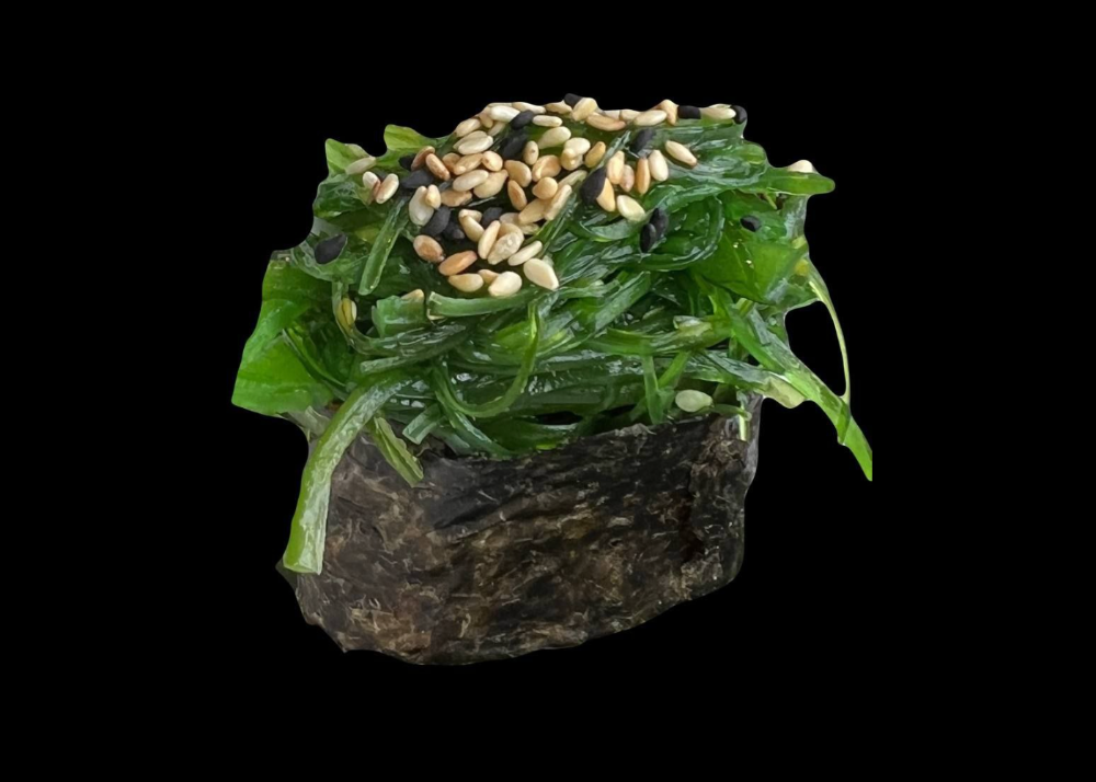 Гункан з маринованими водоростями (40г)