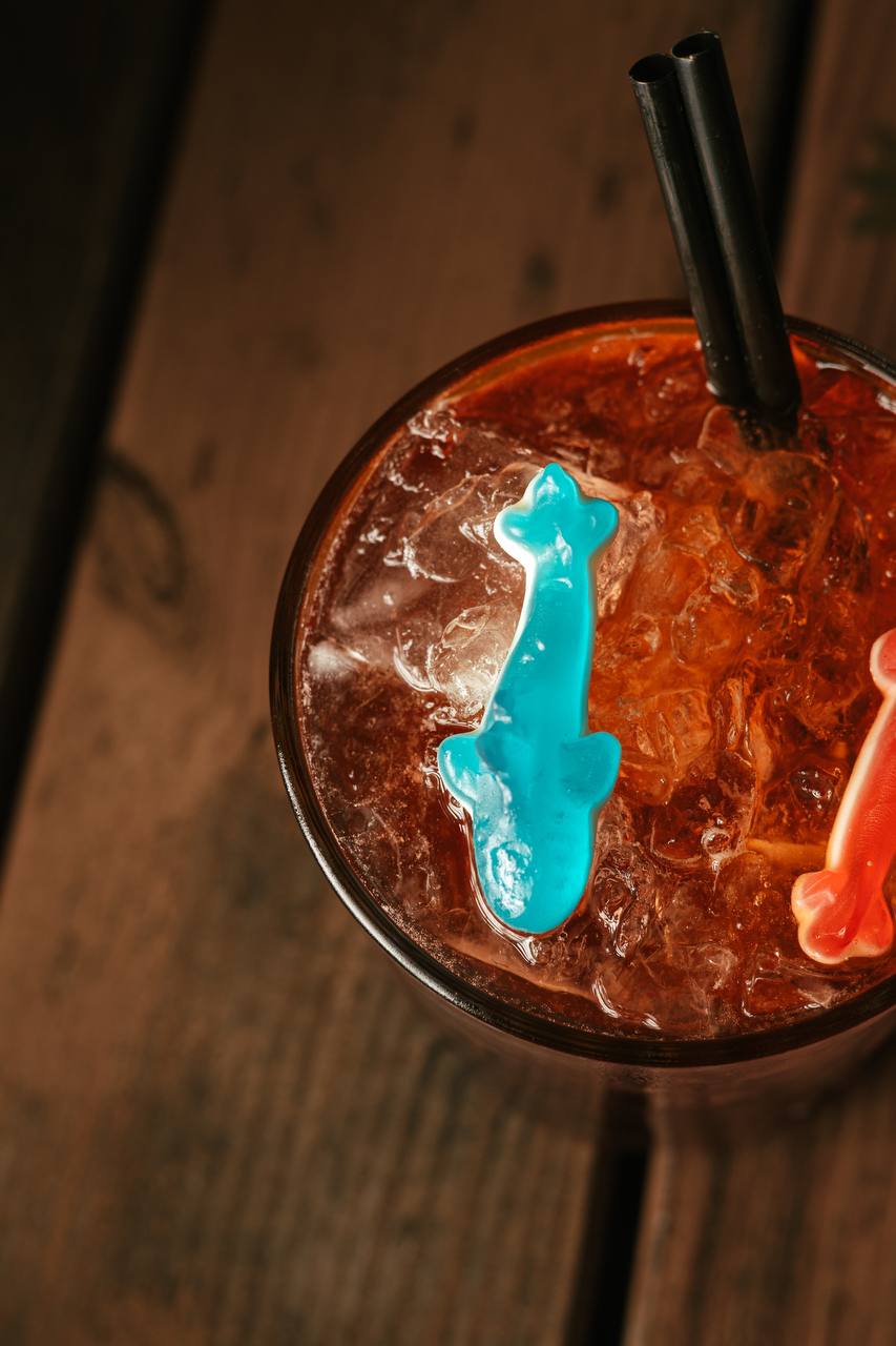 Коктейль «Bloody shark»