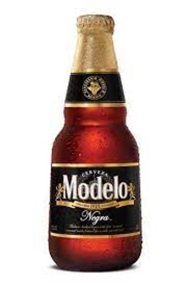 Negra modelo