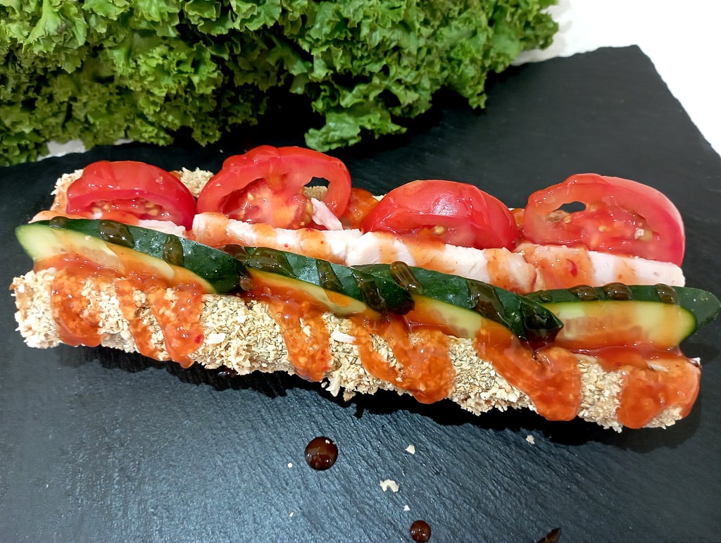СУШІ ХОТ-ДОГ З КУРКОЮ