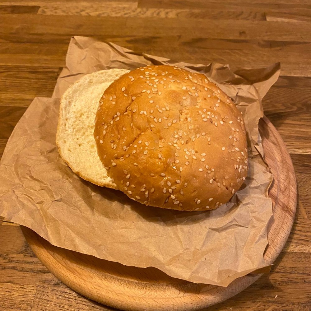 Булочка з кунжутом, 80 гр
