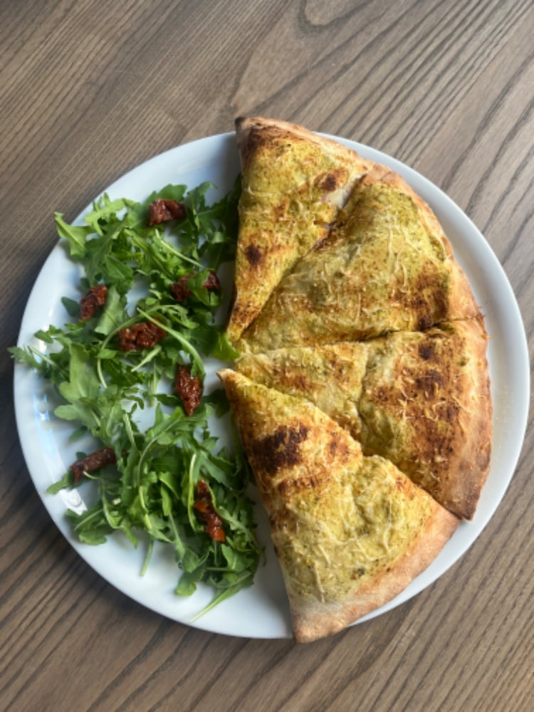 Кальцоне Песто