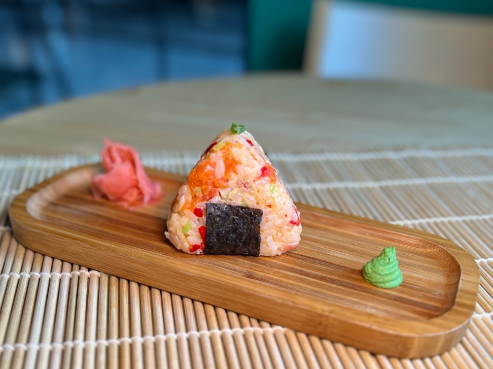 Onigiri salmon