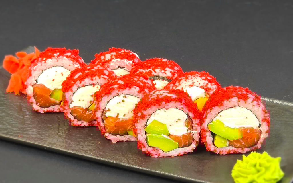 Каліфорнія Де Люкс з вугрем від шефа (320г)-8 шт