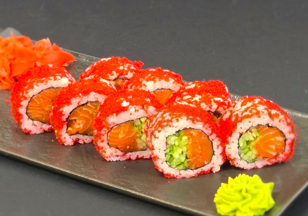 Каліфорнія тобіка з лососем від шефа (255 г)-8 шт