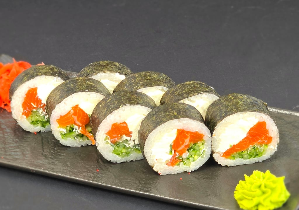 Футомак с лососем від шефа (305 г)-8шт