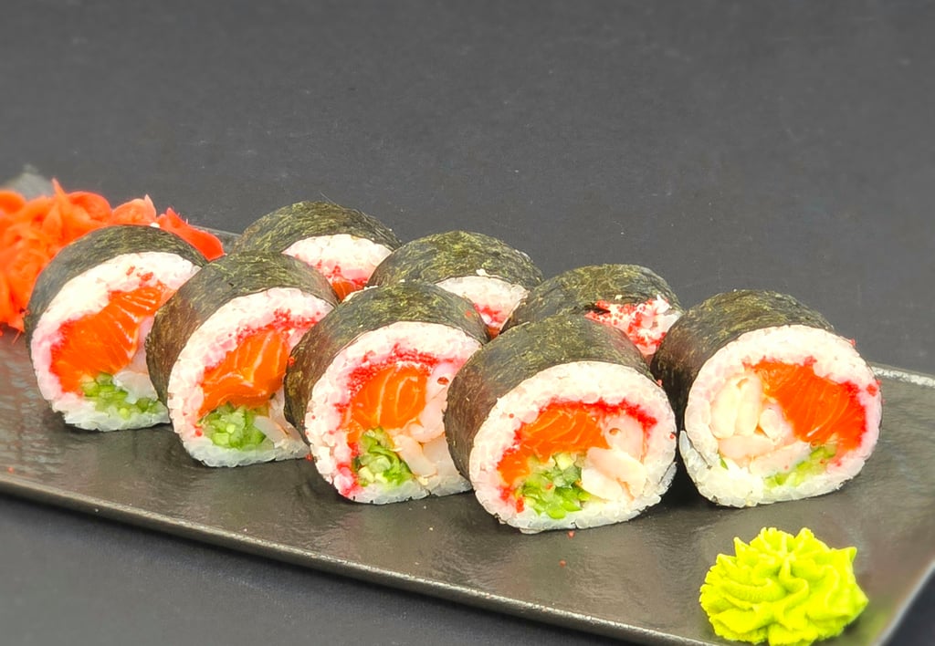 Спайс лосось та креветка від шефа (280 г)-8шт