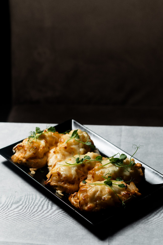 Курка з ананасами