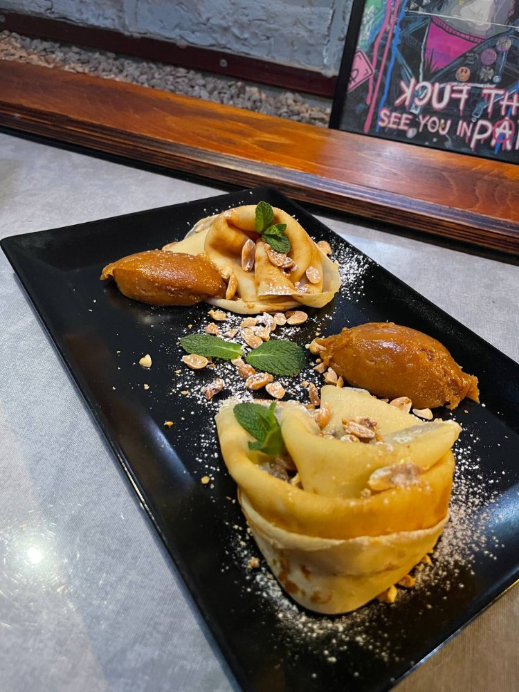 Млинці з арахісовою карамеллю 