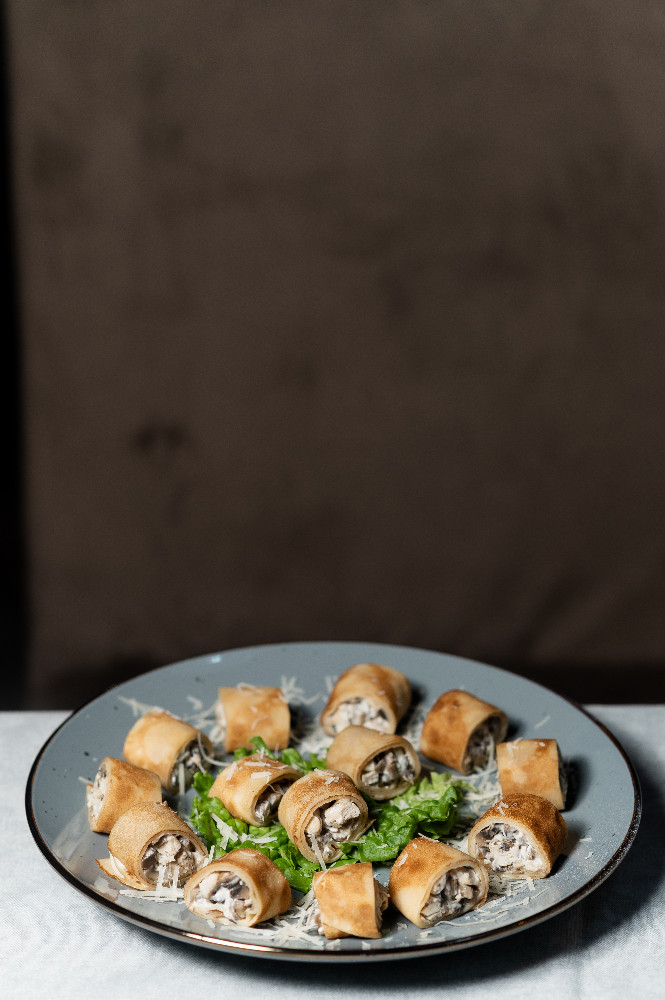 Млинці з куркою і грибами