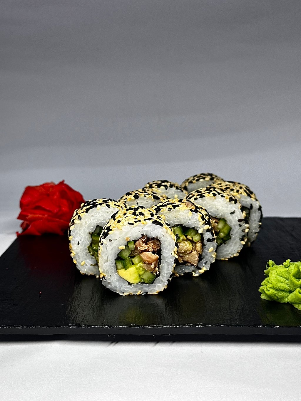 Каліфорнія з Грильованим тунцем