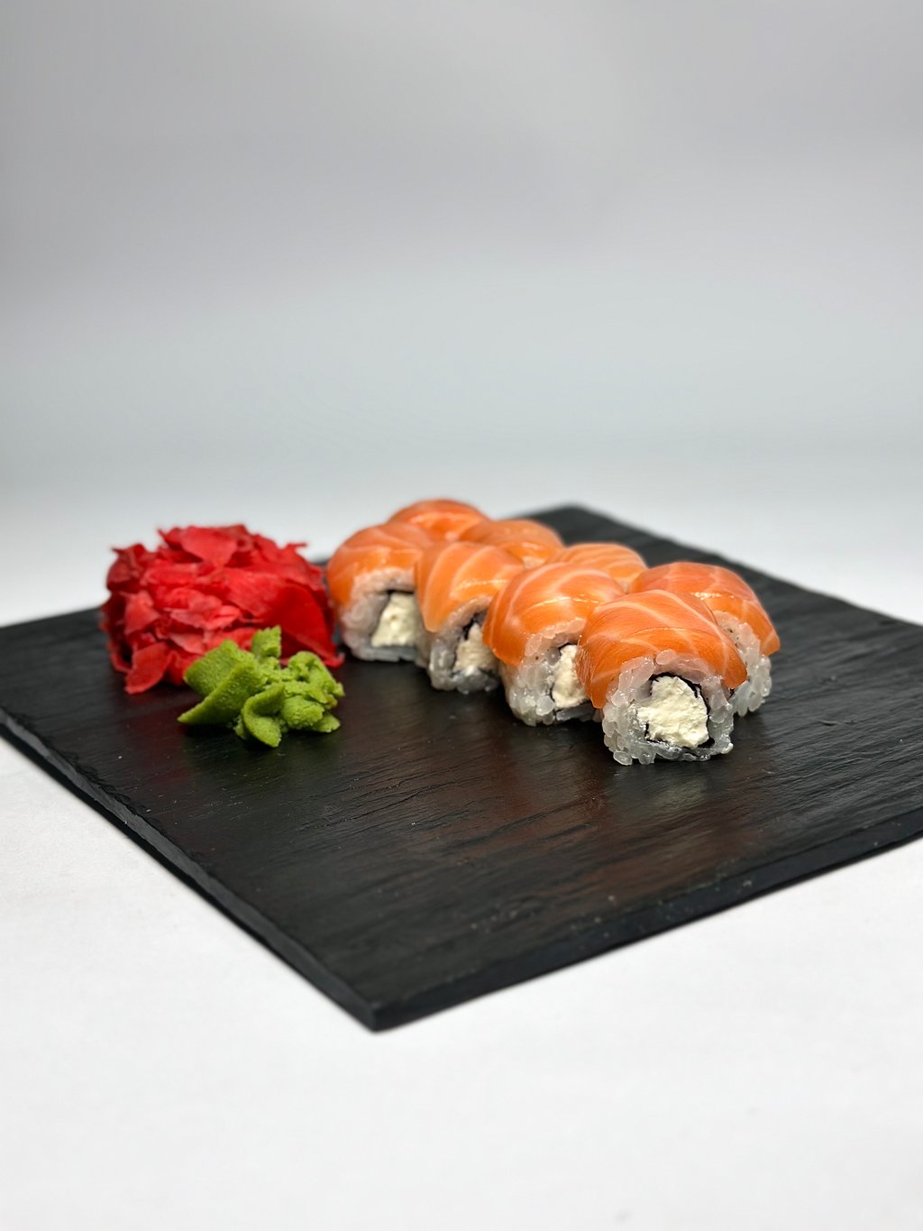 Крихітка з Лососем