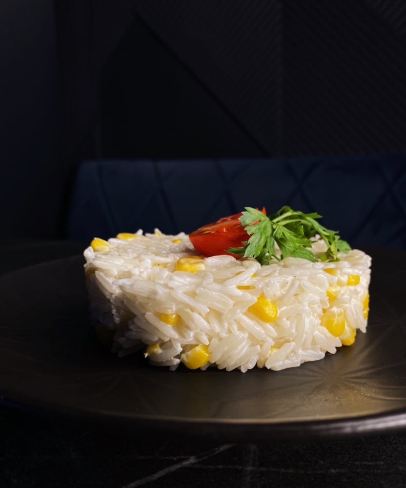Вершковий рис з кукурудзою