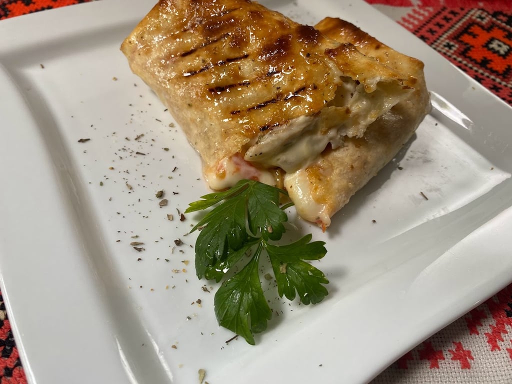 ЛАВАШ З КУРКОЮ