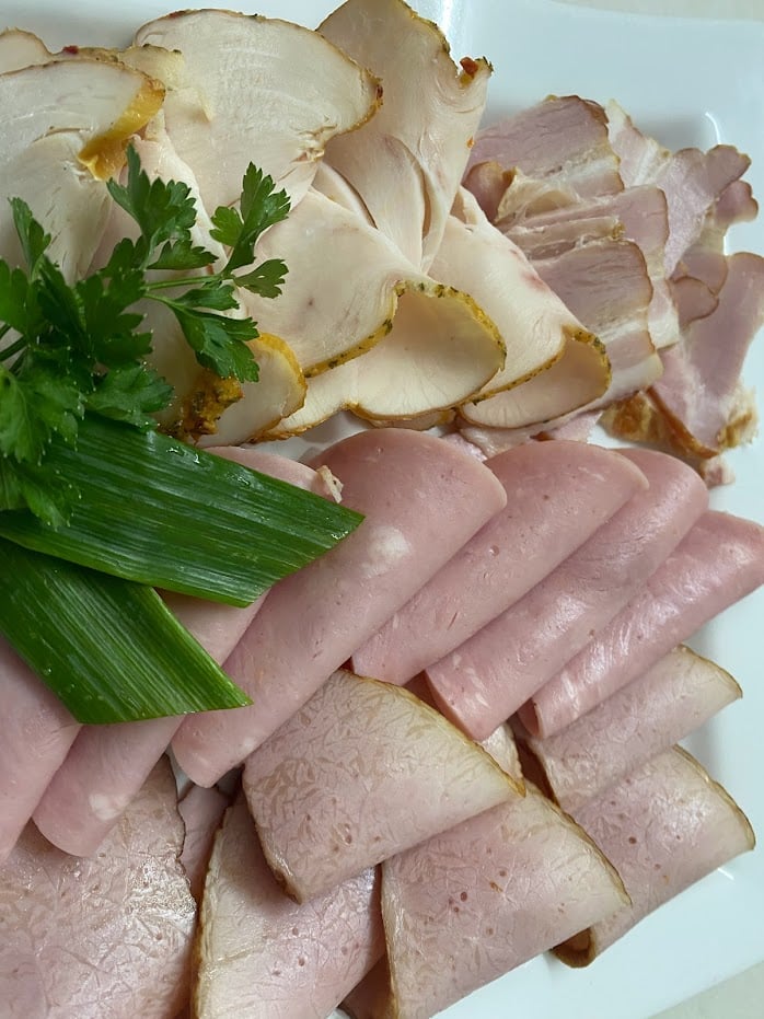 МЯСНІ ДЕЛІКАТЕСИ
