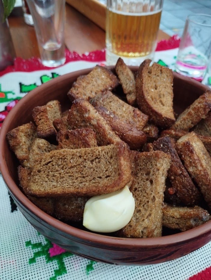 СУХАРІ З ЧАСНИКОМ