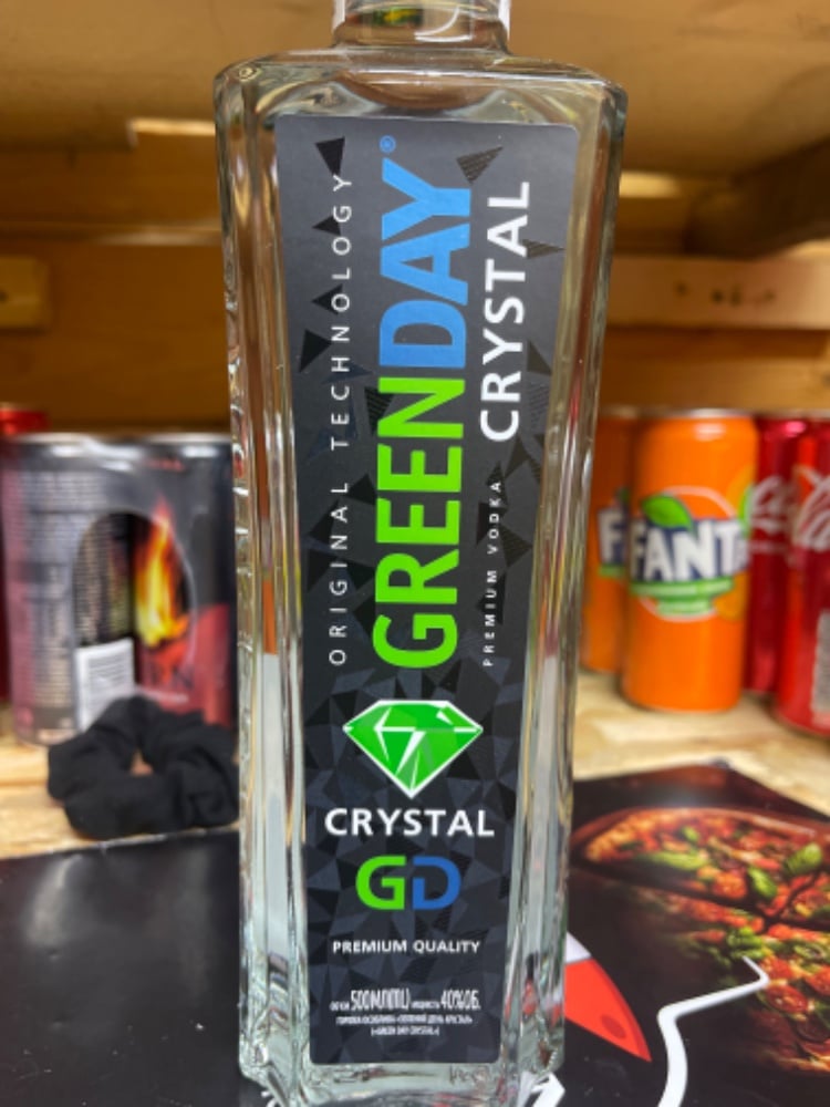 Горілка особлива Зелений день Green Day Crystal 0.5