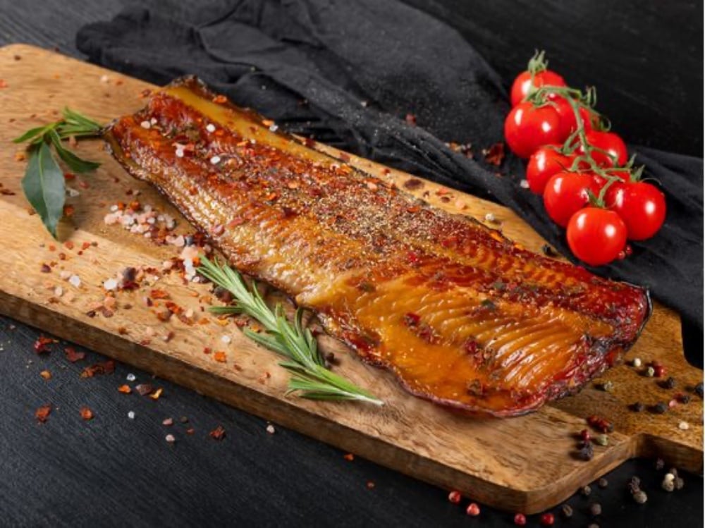 Філе мармурового сома гарячого копчення