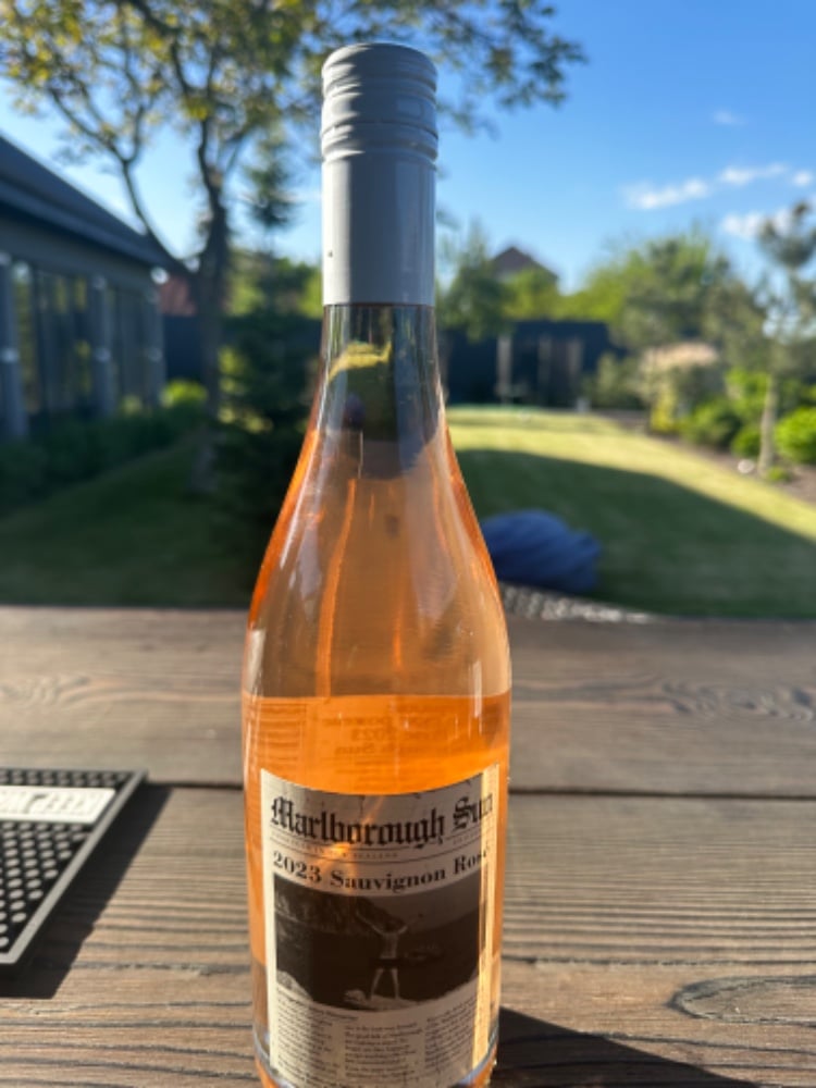 «Marlborough Sauvignon Rose» (сухе,рожеве, Нова Зеландія 0.75)