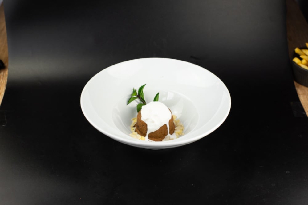 Шоколадний фондан з морозивом