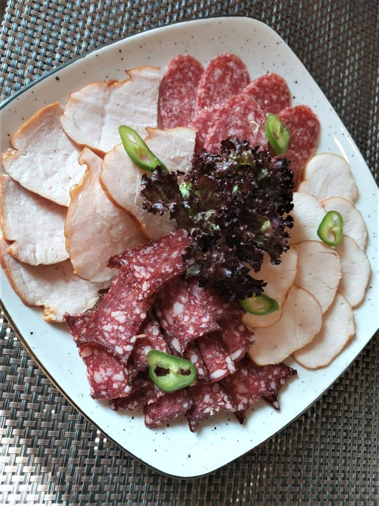 М'ясна тарілка класична/Classic meat plate