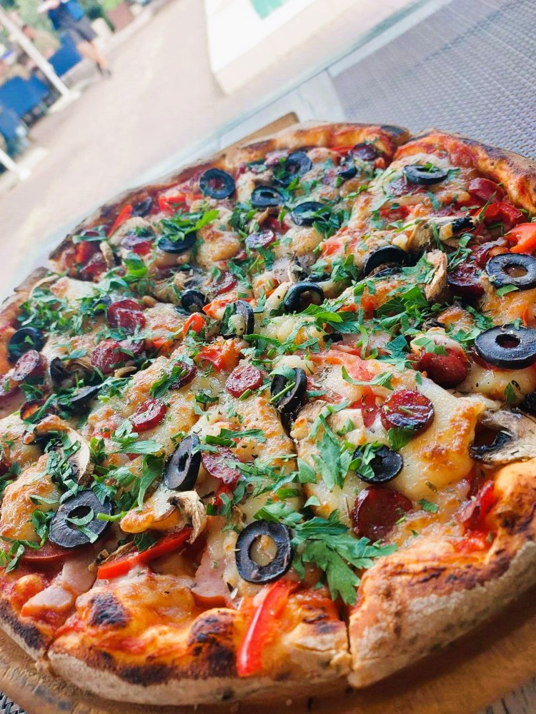 Піца "Чотири сезони"/Pizza "Four Seasons" 40см/cm