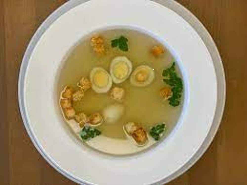 Курячий бульйон з яйцем/Chicken broth with egg