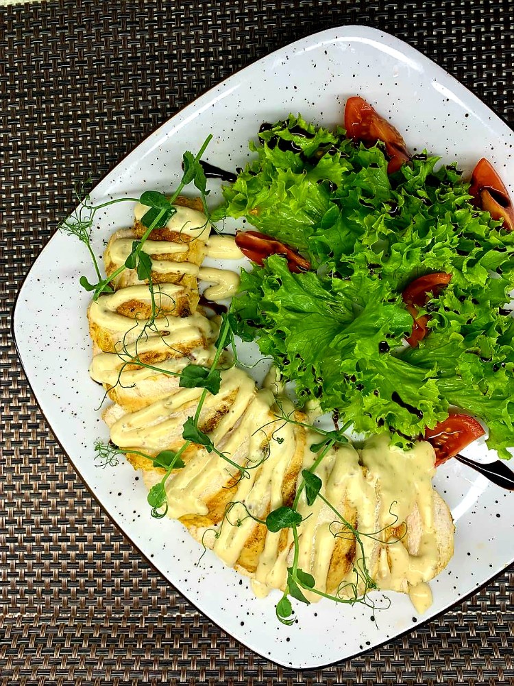 Куряча грудка "Цезар"/Сhicken breast "Caesar"