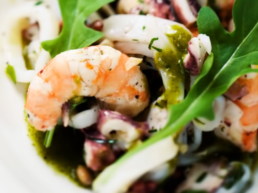 Салат з морепродуктами/Seafood salad
