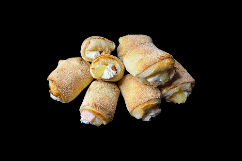 Роллс з копченою куркою та ананасом