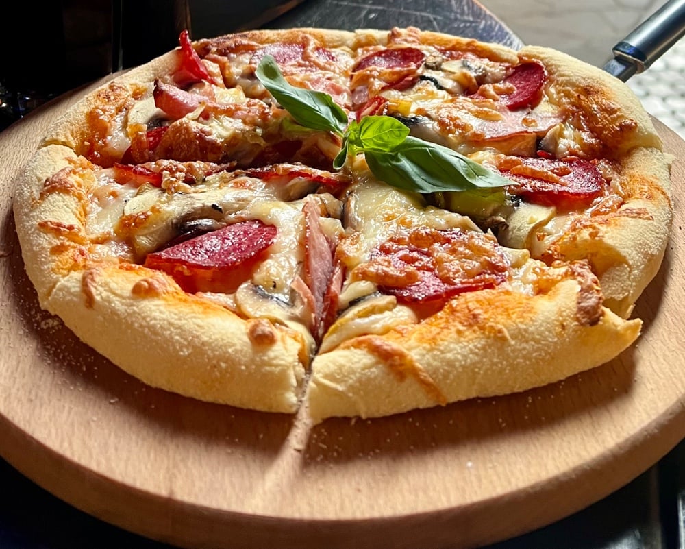 Піца пепероні