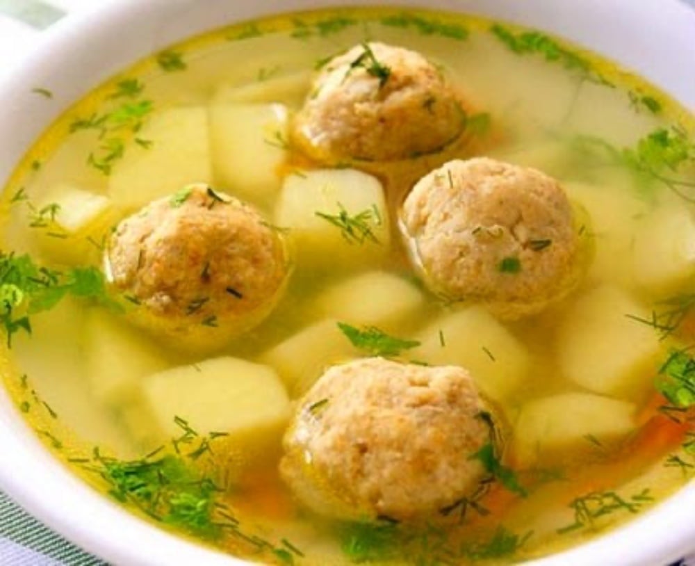 Суп з фрікадельками