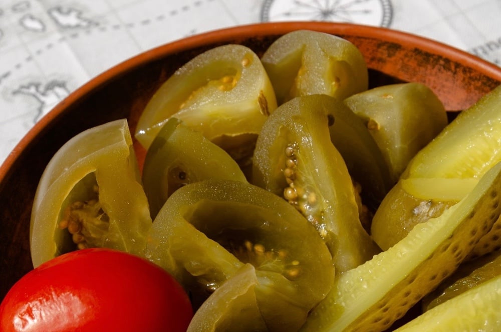 Соління зелений помідор