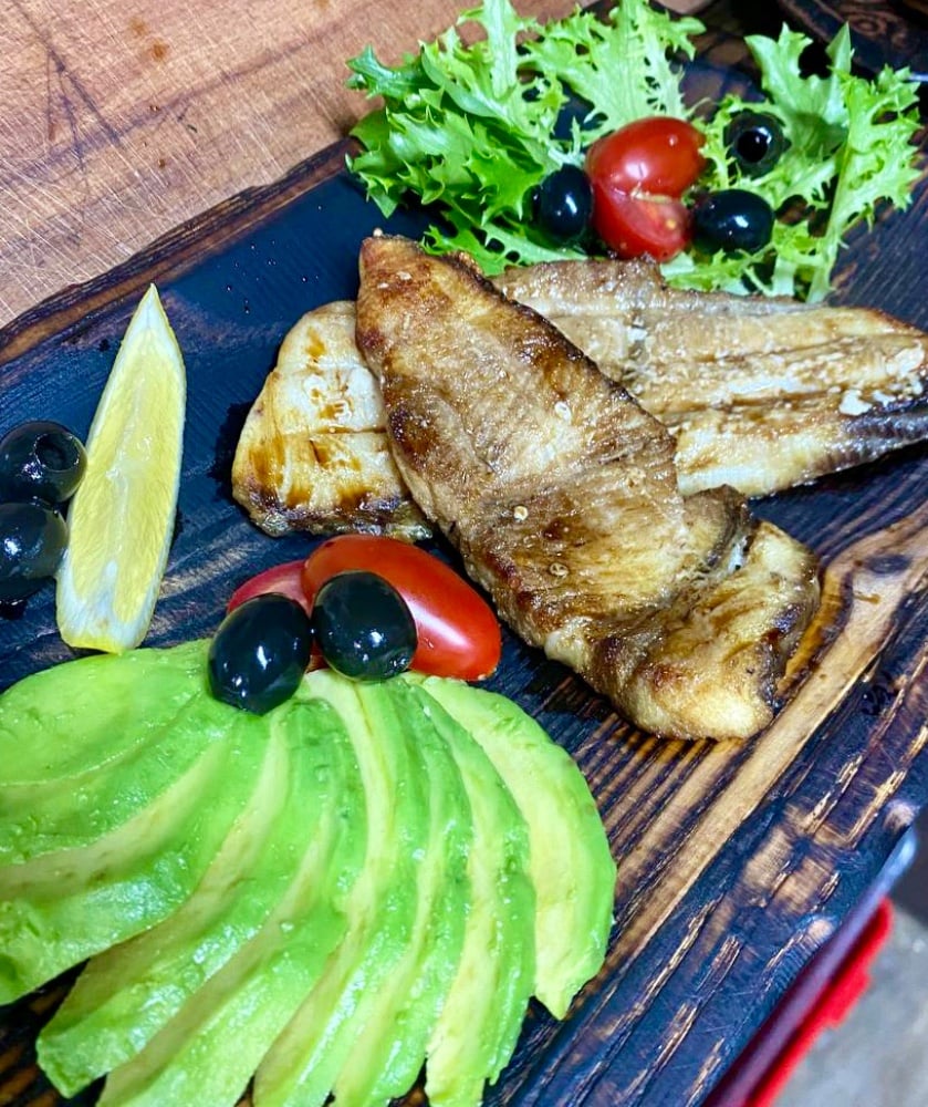 Стейк блакитної акули