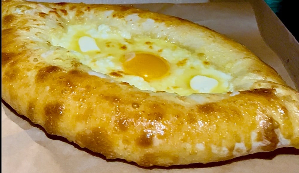 Хачапурі По-Аджарськи /650гр/два види сиру