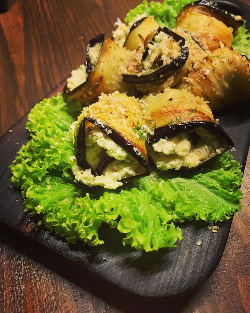 Рулетики із баклажан