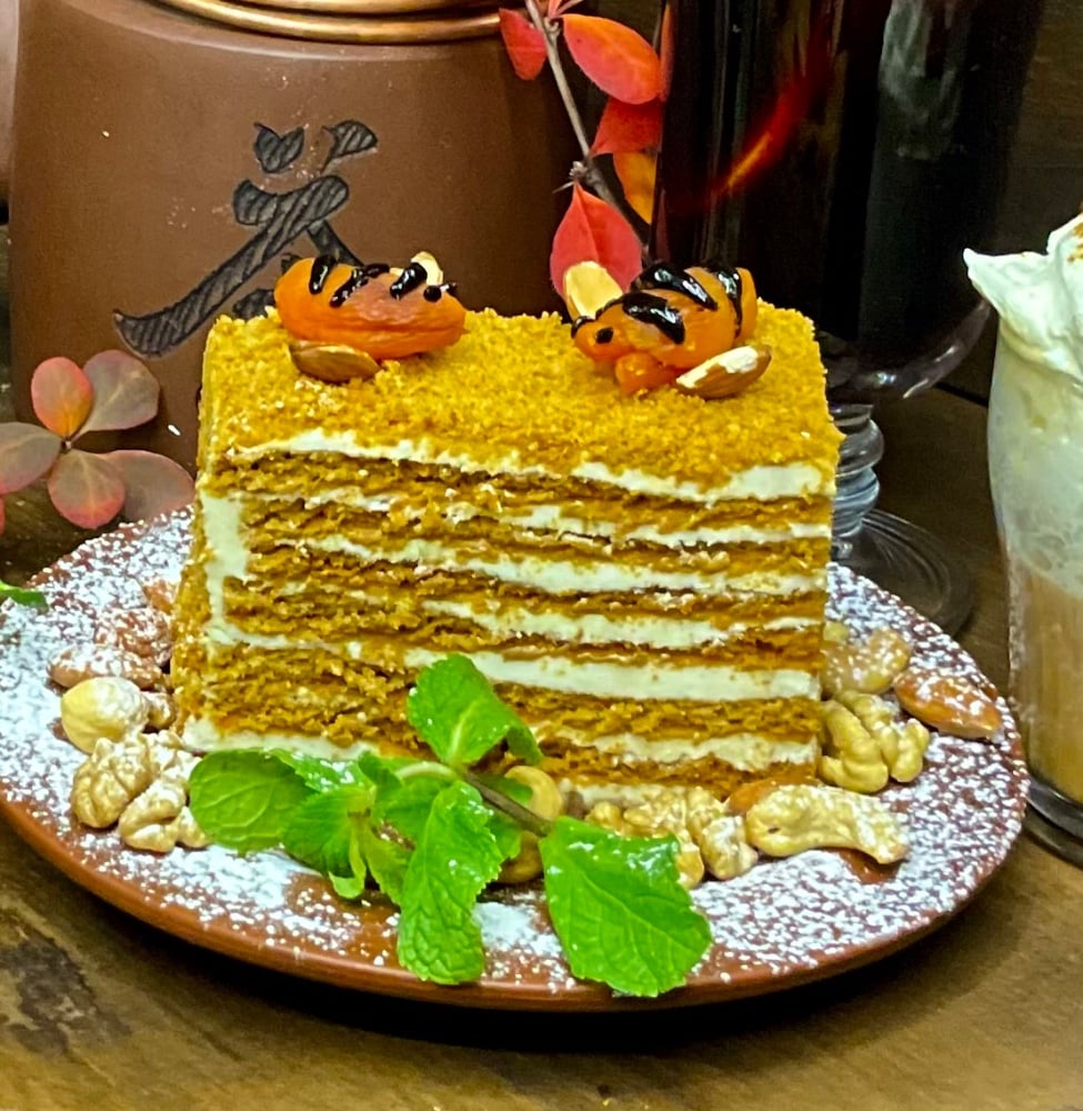 Торт «Медовик»