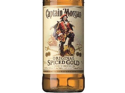Алкогольний напій на основі Карибсьського рому Captain Morgan "Spiced Gold"