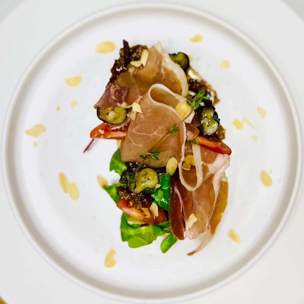 Брускетта з прошутто // Bruschetta with prosciutto